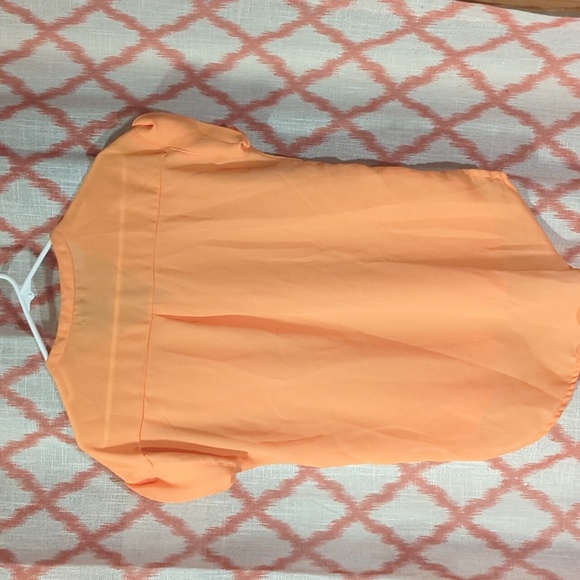 Women's Coral Top - Picture 3 of 3
